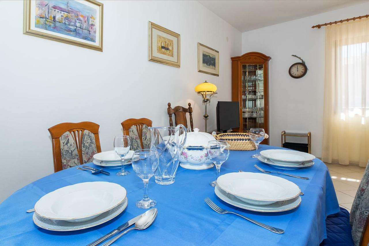 Apartment Olivera Трогир Экстерьер фото