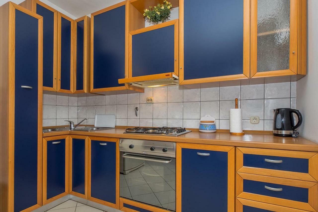 Apartment Olivera Трогир Экстерьер фото